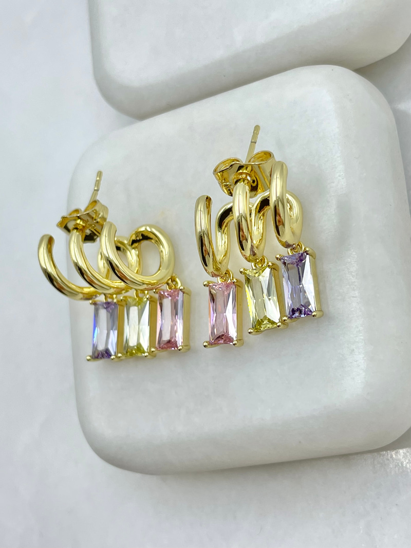 Özel Seri Üçlü Görünüm Renkli Kristal Taş Sallantılı Küpe Gold