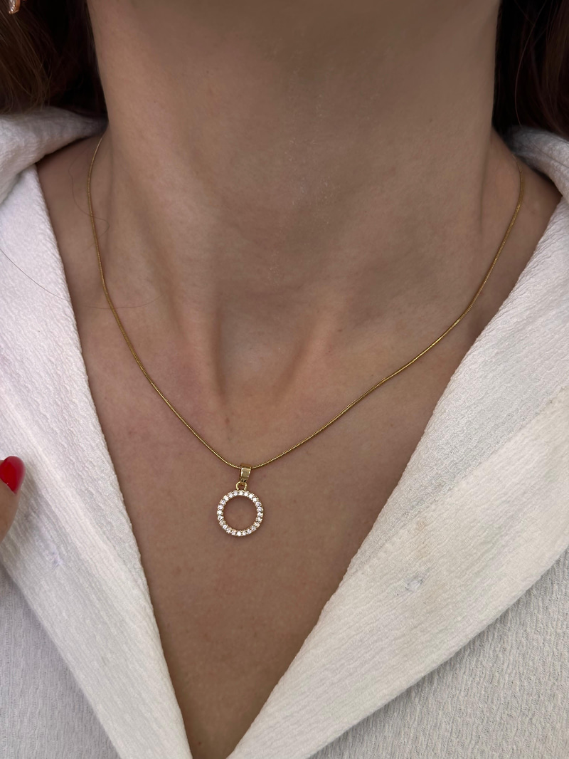 Çelik Minimal Gömme Taşlı İçi Boş Daire Yılan Zincir Kolye