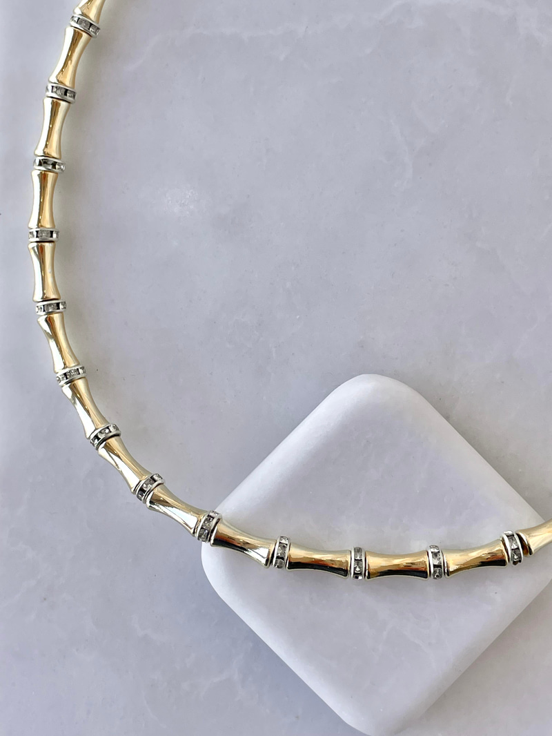 Taş Detaylı Kemik Kolye Gold