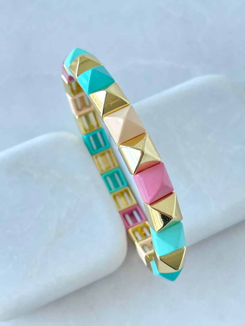 Gold Detaylı Üçgen Şekilli Lastik Bileklik Pastel Renkli Gold