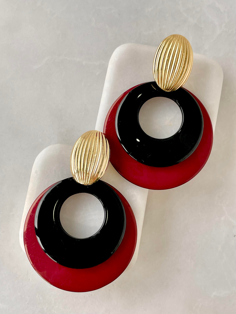 Gold Detaylı Bordo Sallantılı Kemik Küpe