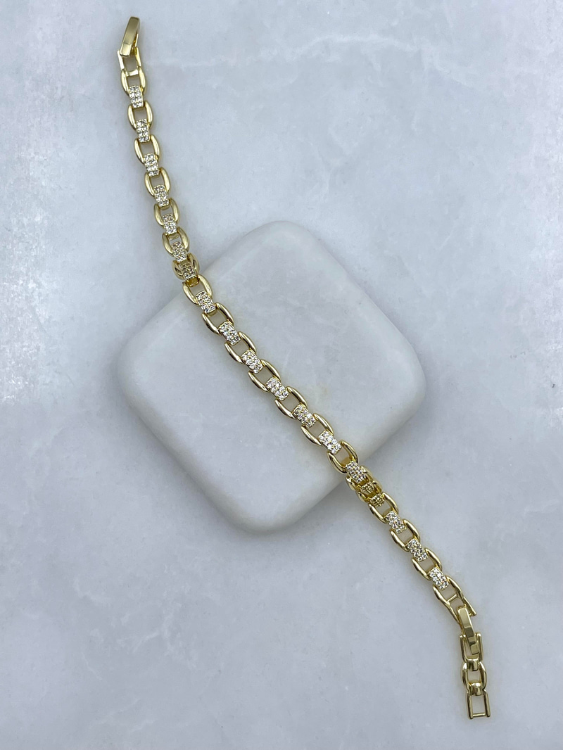 Altın Kaplama Gömme Taşlı Halka Model Bileklik Gold