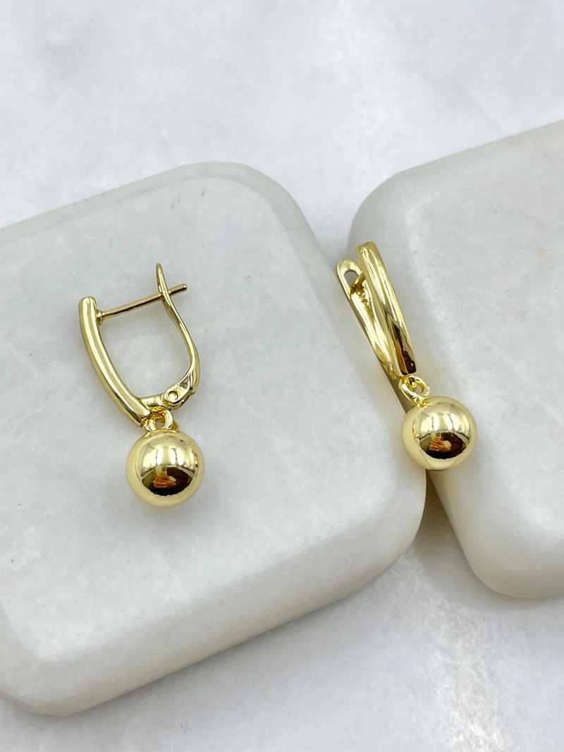 Özel Seri Topçuk Sallantılı Küpe Gold