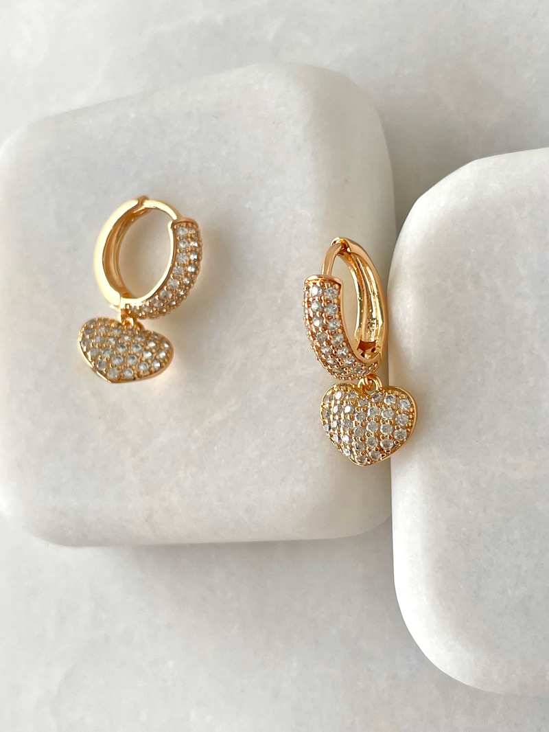 Özel Seri Zirkon Taşlı Kalp Sallantılı Halka Küpe Gold
