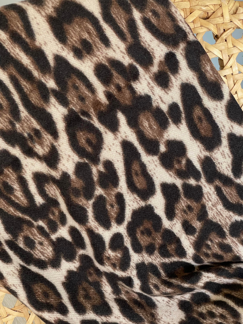 Leopar Desenli Vizon Kalın Şal