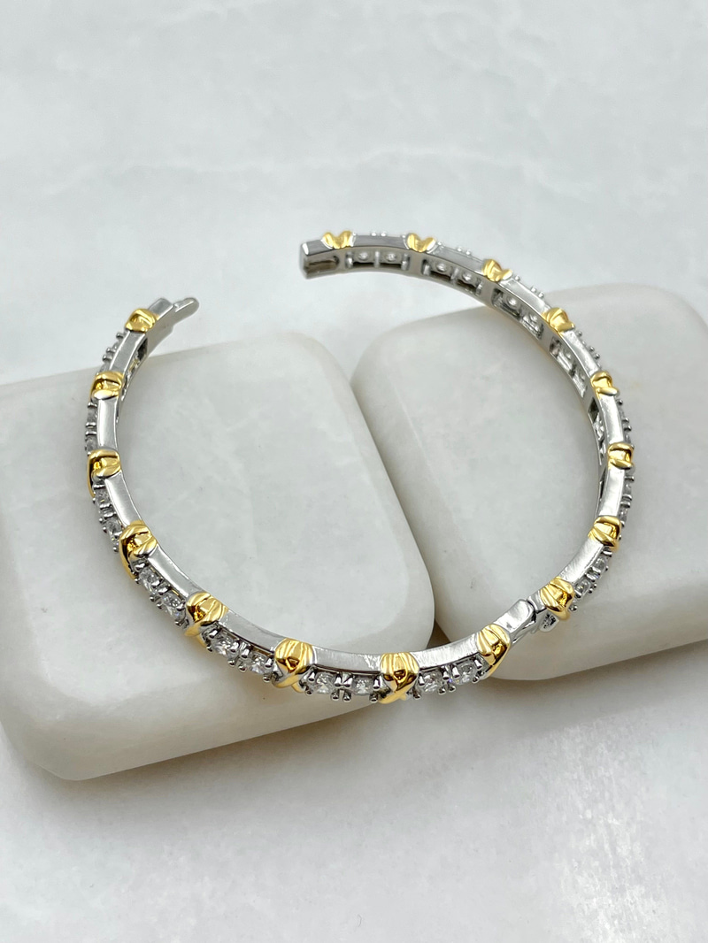 Kristal Taşlı X Model Çift Renk Kelepçe Gold