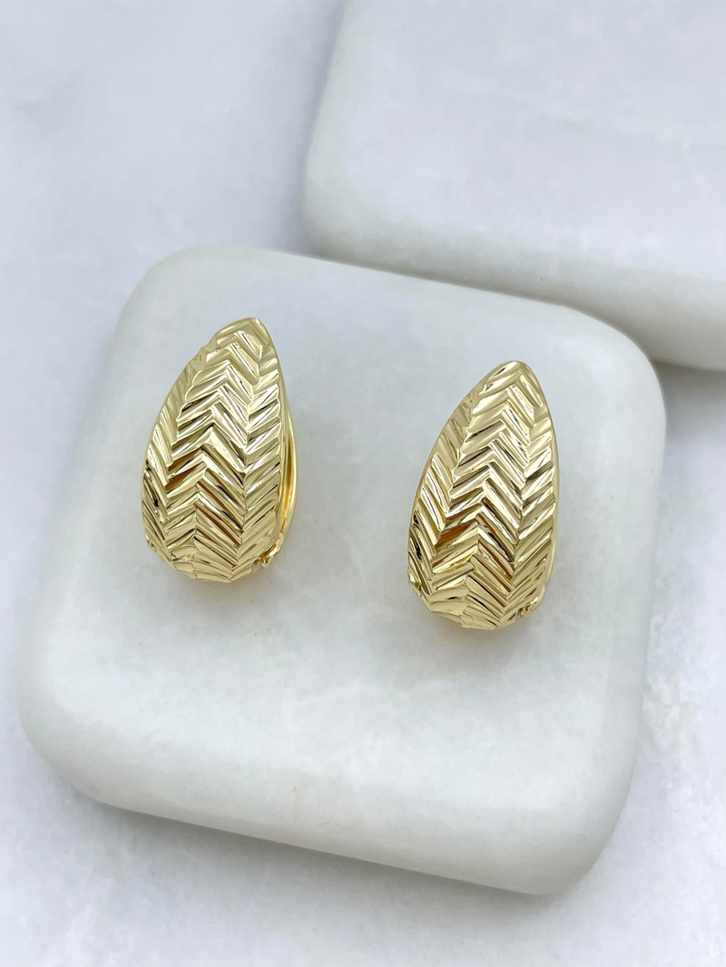 Altın Kaplama Kabartmalı Yaprak Küpe 2 cm Gold