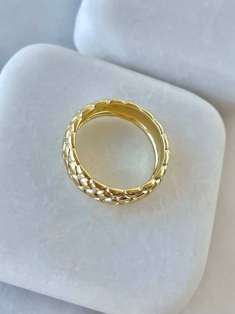 Özel Seri Kabartmalı Baklava Yüzük Gold