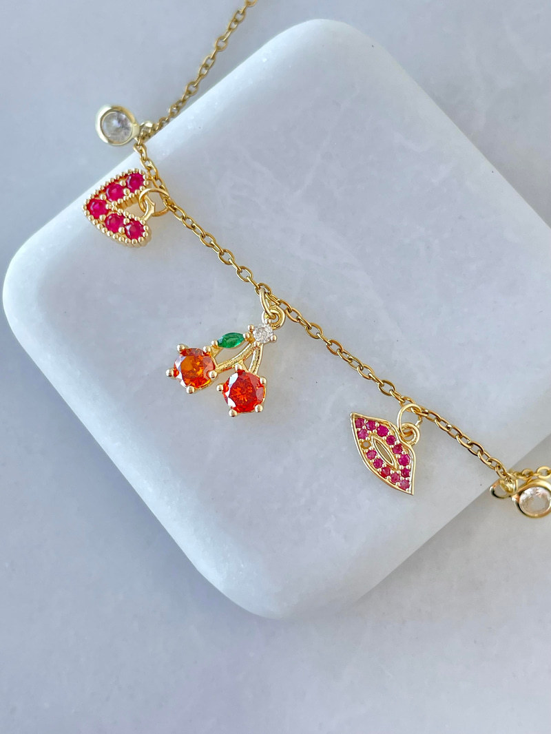 Çelik Kristal Kiraz Sallantılı Bileklik Gold