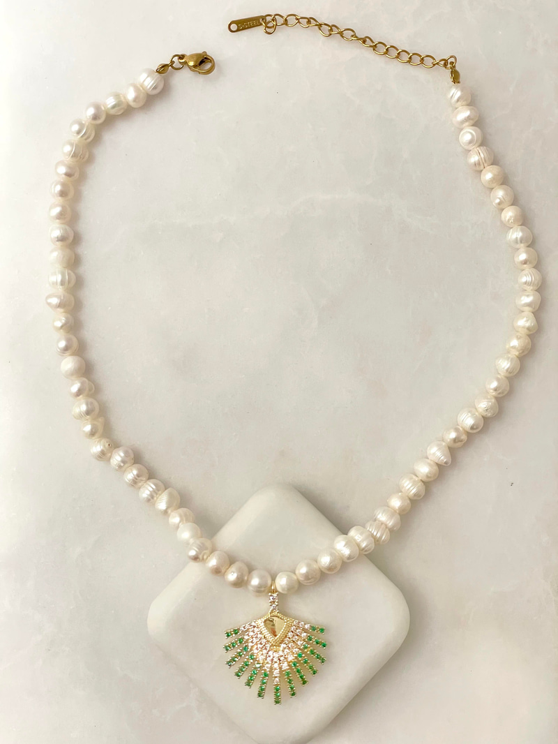 Çelik Kristal Taşlı Tasarım Gerçek İnci Kolye Gold