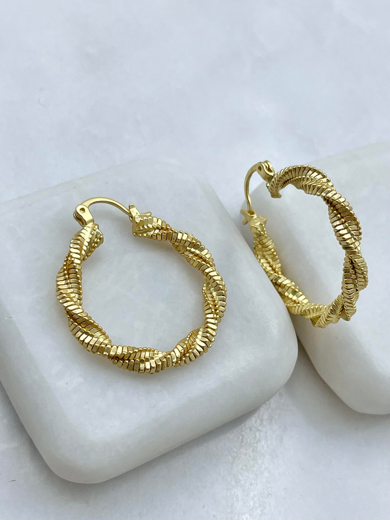 Altın Kaplama Tırtıklı Mat Halka Küpe 3 cm Gold