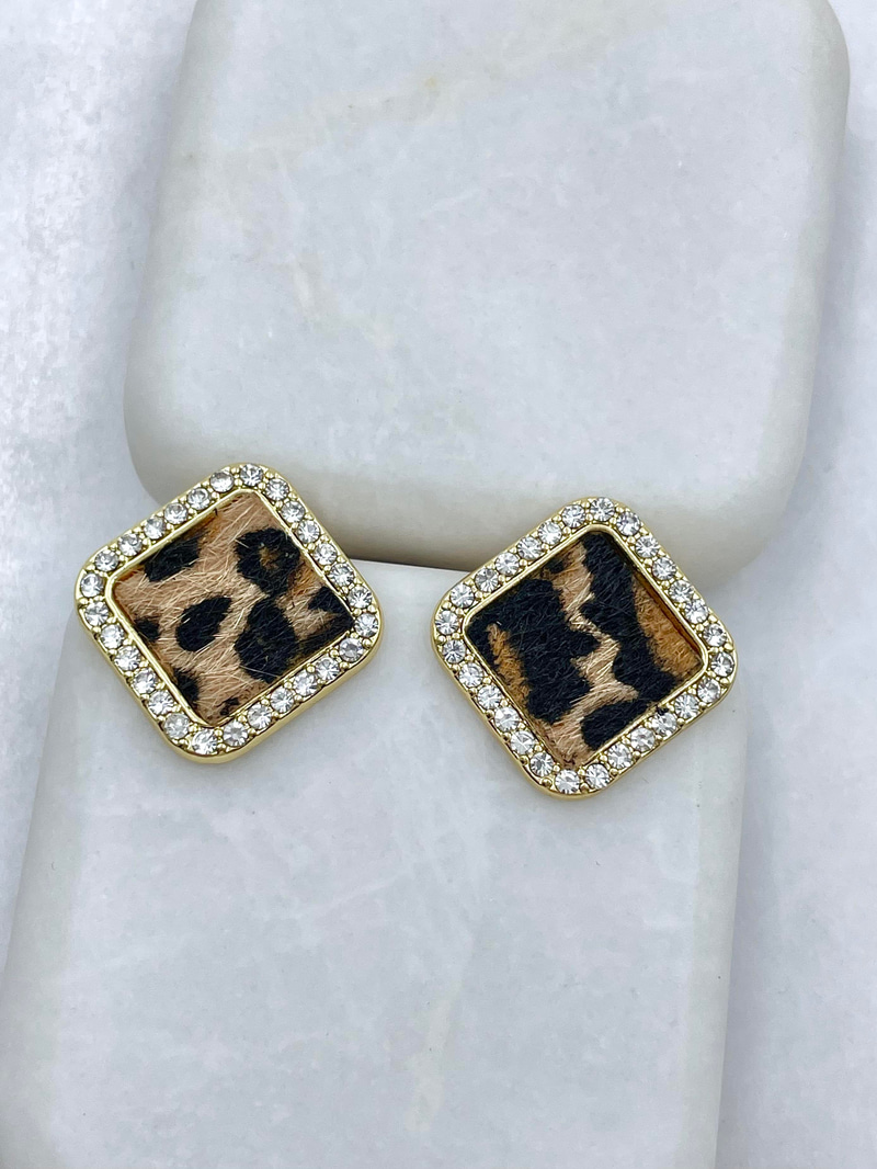 Altın Kaplama Gömme Taşlı Leopar Kare Küpe Gold