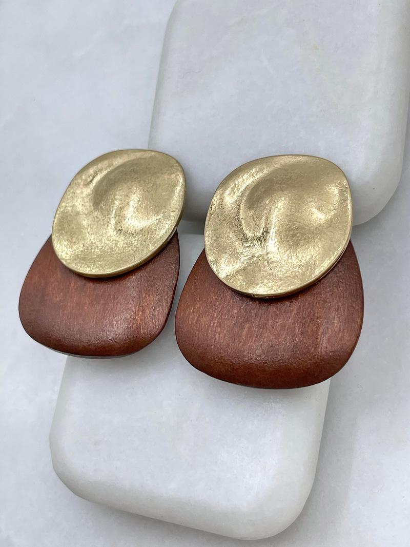 Altın Kaplama Gold Detaylı Eskitme Model Vintage Küpe Kahve