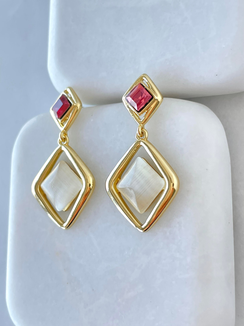 Özel Seri Opal Taş Sallantılı Pembe Küpe Gold
