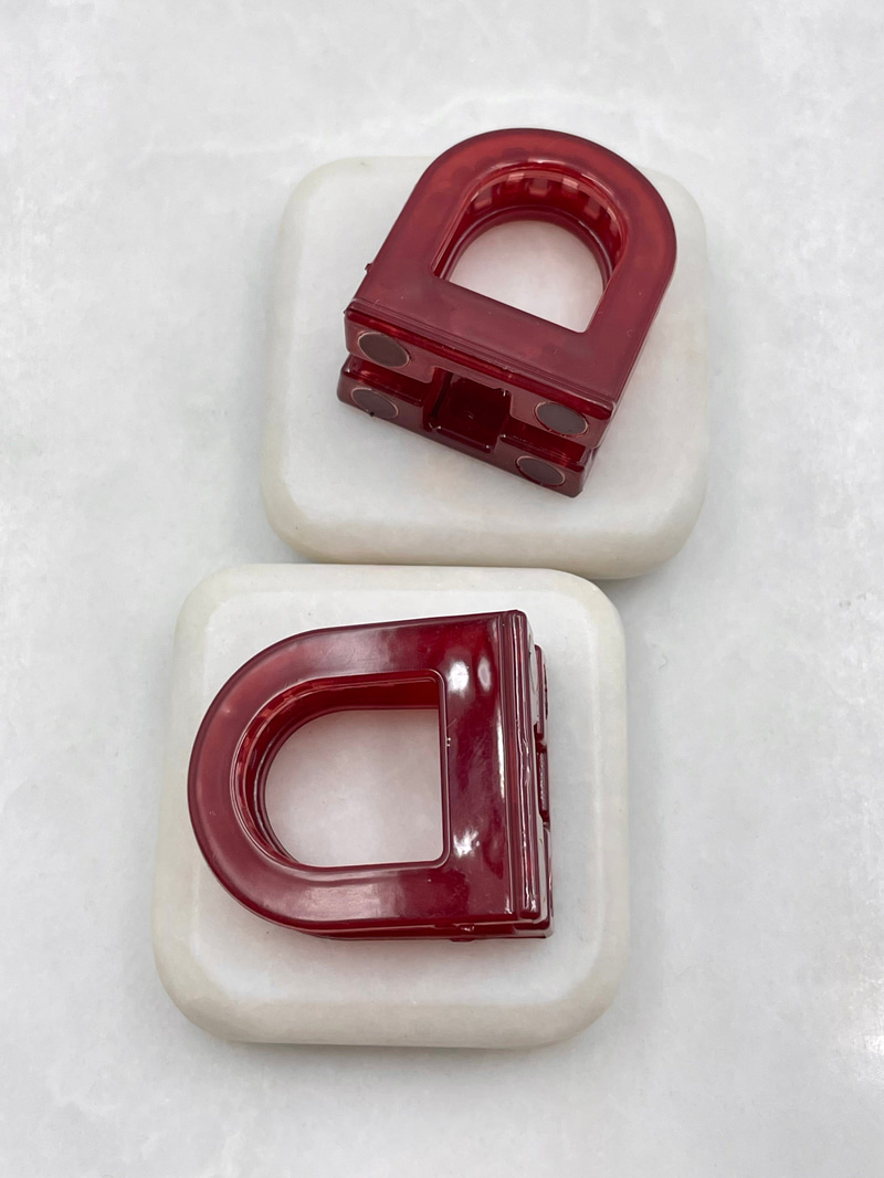 Oval Magnet Lock Toka Bordo