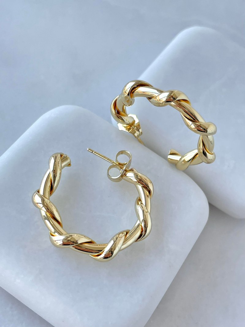 Özel Seri Burgu Model Halka Küpe Gold