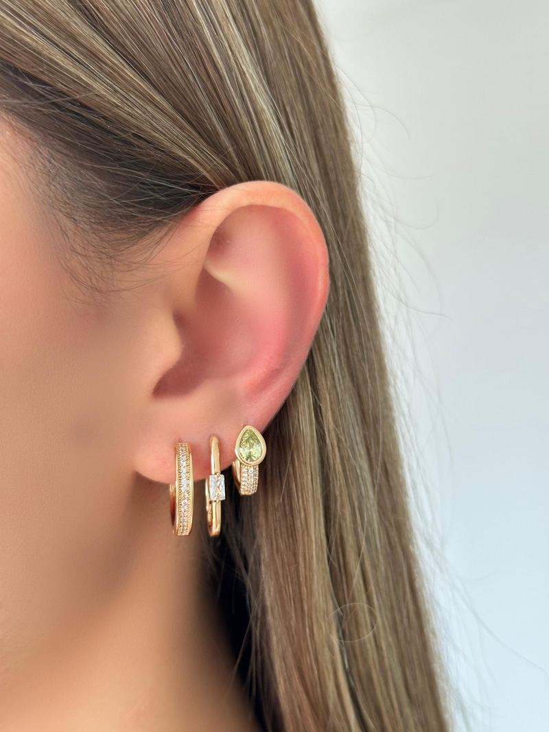 Özel Seri Kristal Taşlı Minimal Küpe Altın Renk