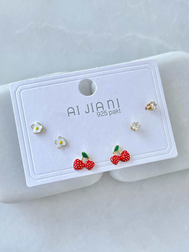 Altın Kaplama Altılı Çilek Model Minimal Küpe Gold
