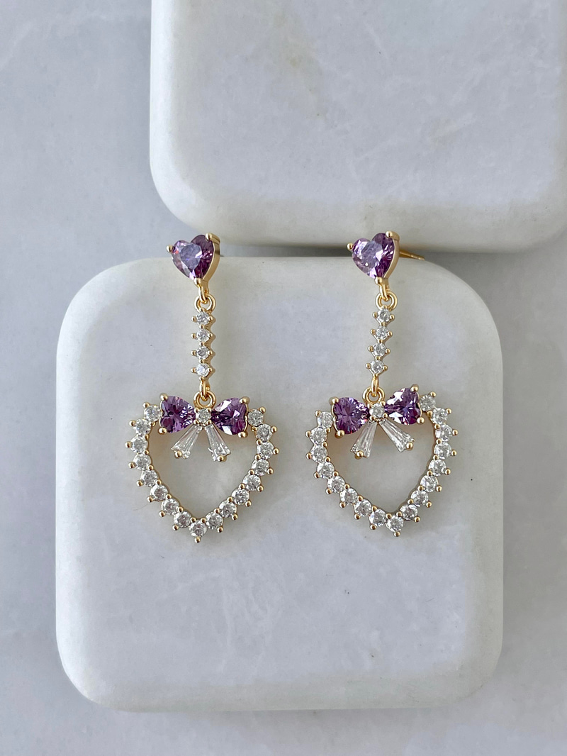 Özel Seri Fiyonklu Kalp Sallantılı Küpe Mor