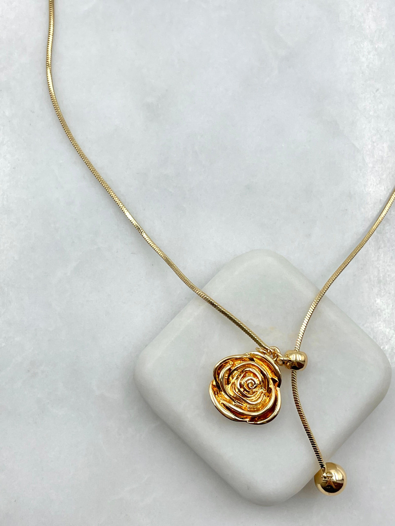 Küçük Gül Model Asansörlü Kolye Gold