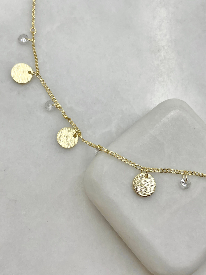 Plaka ve Kristal Sallantılı Kolye Gold