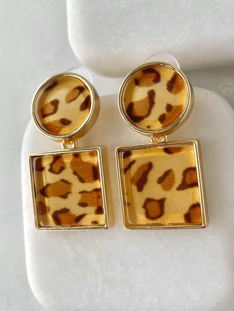 Altın Kaplama Leopar Sallantılı Daire Küpe