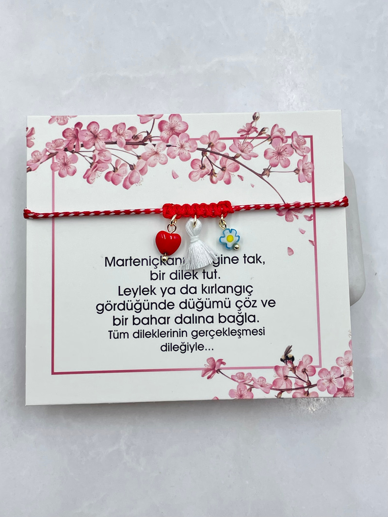 Marteniçka Kalp ve Çiçek Sallantılı Bileklik Kırmızı