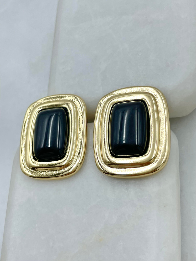 Altın Kaplama Köşeli Çerçeve Model Siyah Mineli Vintage Küpe Gold
