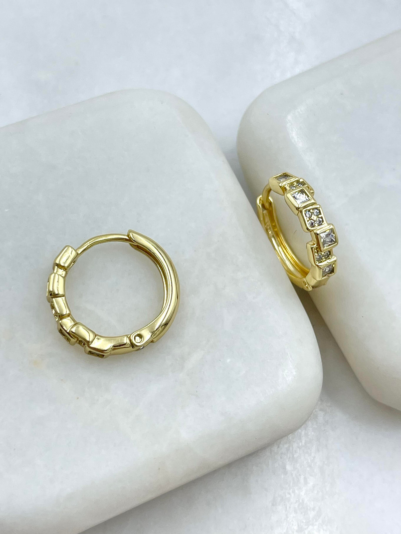 Özel Seri Şekilli Kare Kristal Taşlı Halka Küpe Gold