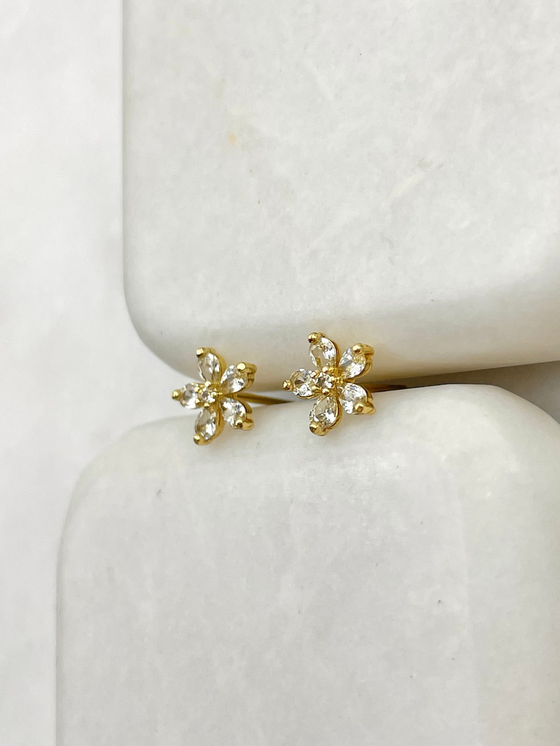 Özel Seri Minimal Kristal Taşlı Çiçek Küpe 0.7 cm Gold