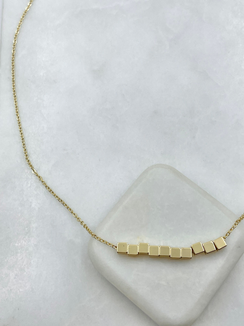 Özel Seri Küp Detaylı Zincir Kolye Gold