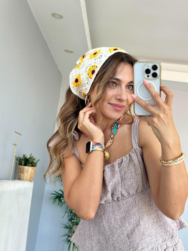 Papatya Desenli Örgü Bandana Sarı
