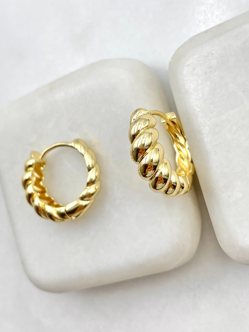 Bombe Burgu Halka Küpe Gold