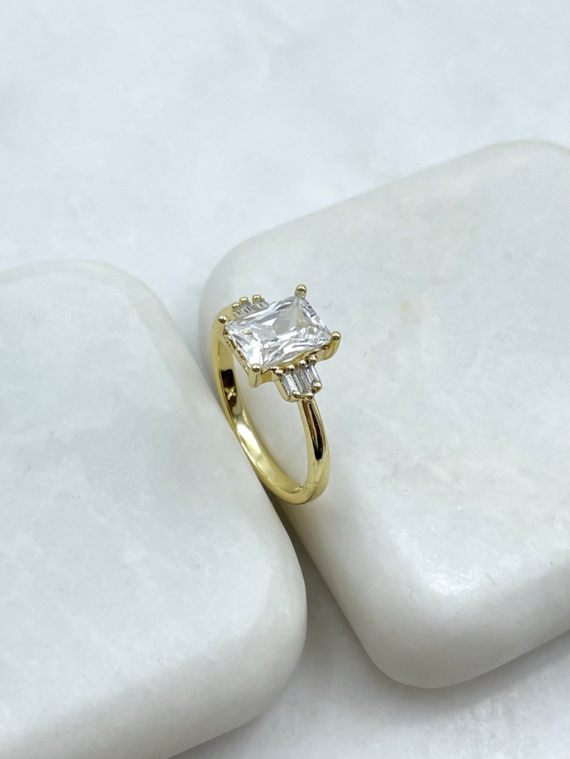 Özel Seri Kare Kristal ve Baget Taşlı Yüzük Gold