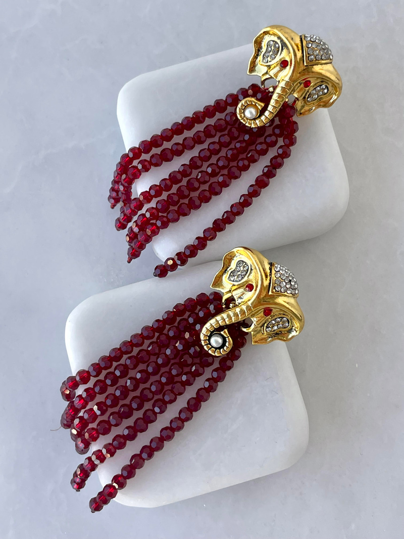Bordo Taş Sallantılı Tasarım Fil Küpe