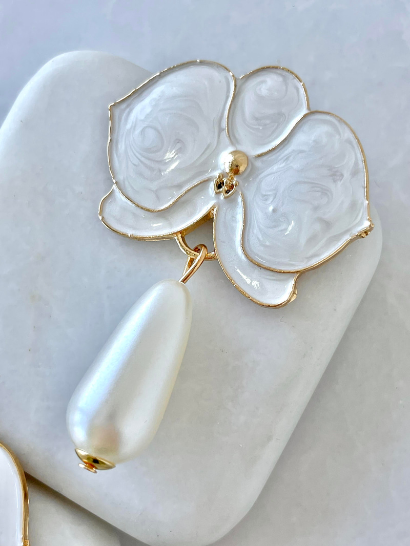 Altın Kaplama İnci Sallantıllı Orkide Küpe Beyaz