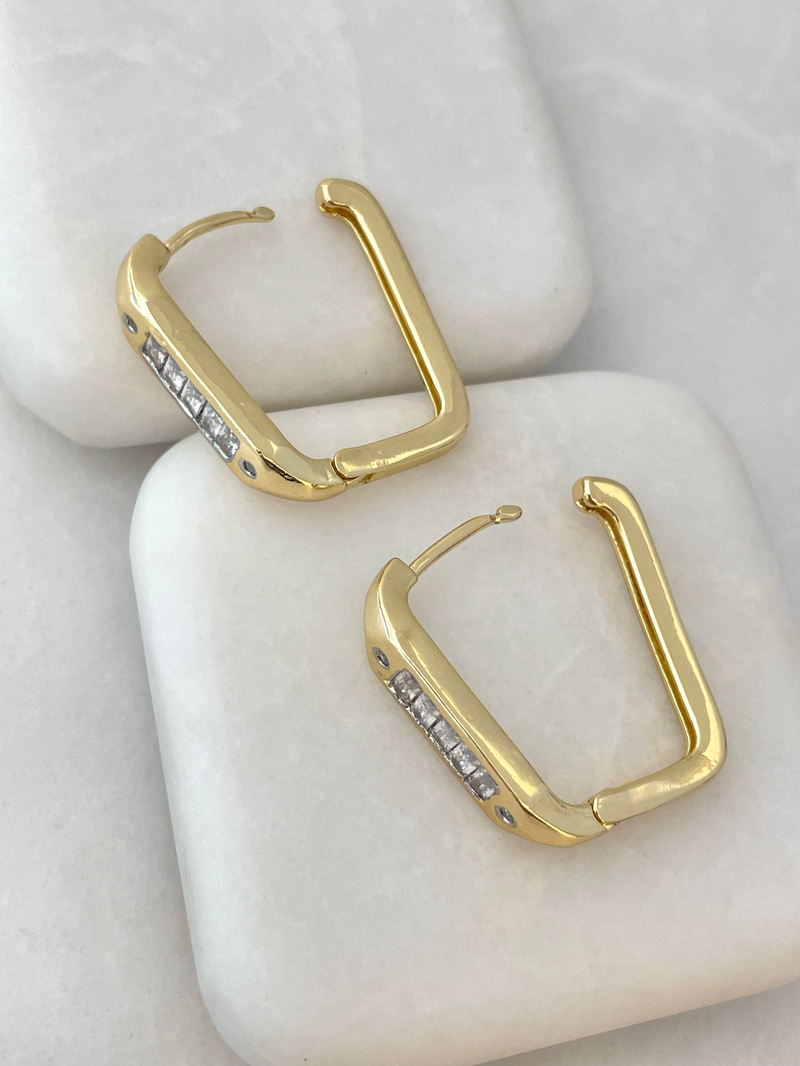 Altın Kaplama Kristal Taşlı Kare Küpe Gold