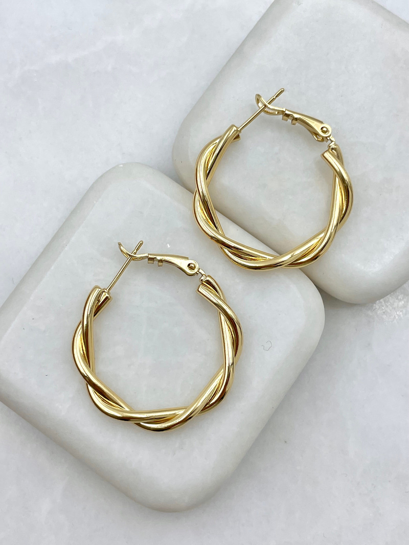 Özel Seri Burgu Küpe 2.9 cm Gold