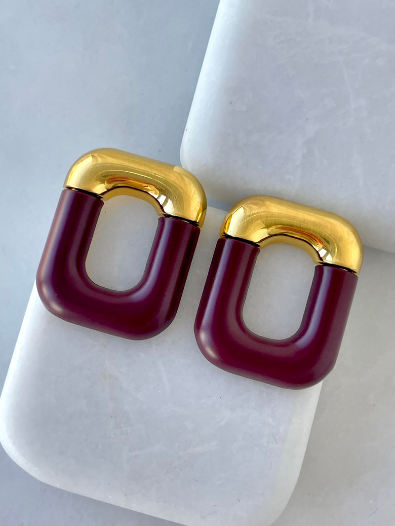 Gold Detaylı Mat Küpe Bordo