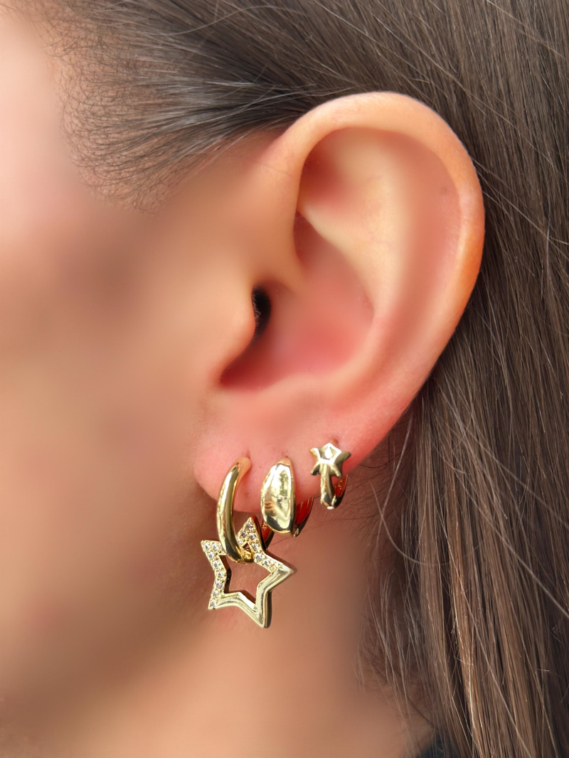 Özel Seri Kristal Taşlı Yıldız Charmlı Halka Küpe Gold