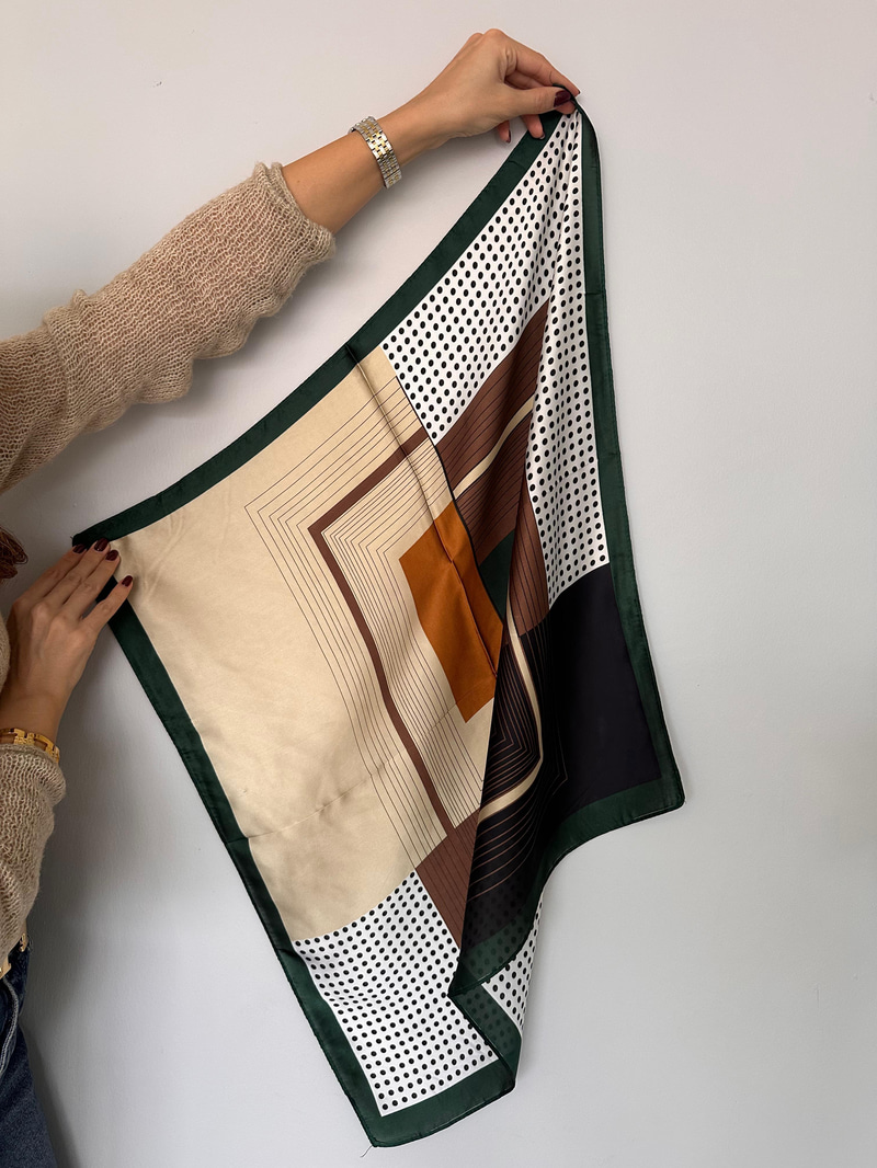 Çizgi Desenli Yeşil Bandana Fular