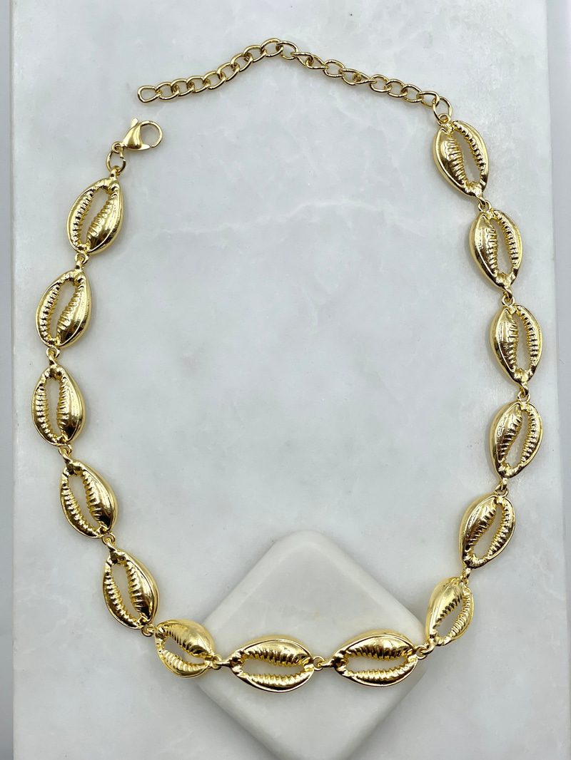 Dizi Deniz Kabuğu Kolye Gold