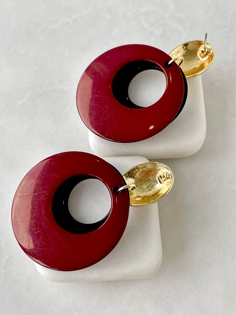 Gold Detaylı Bordo Sallantılı Kemik Küpe