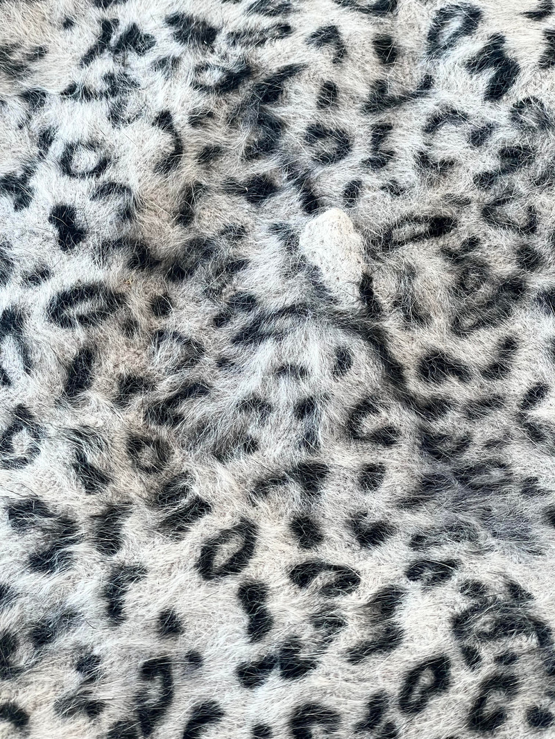 Angora Leopar Ressam Bere Gri