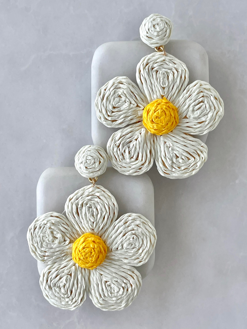 Hasır Çiçek Küpe Ekru