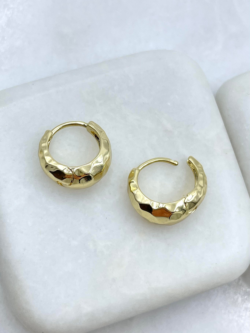Özel Seri Yansımalı Bombe Küpe Gold