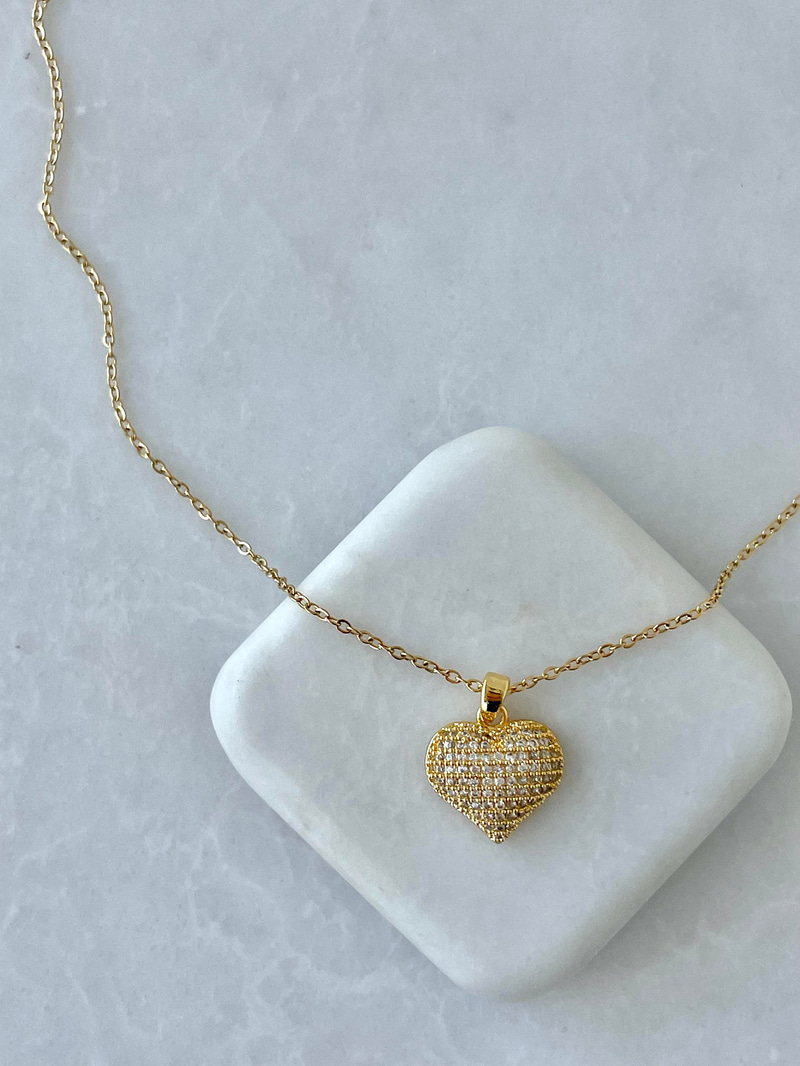 Çelik Gömme Taşlı Kalp Kolye Gold