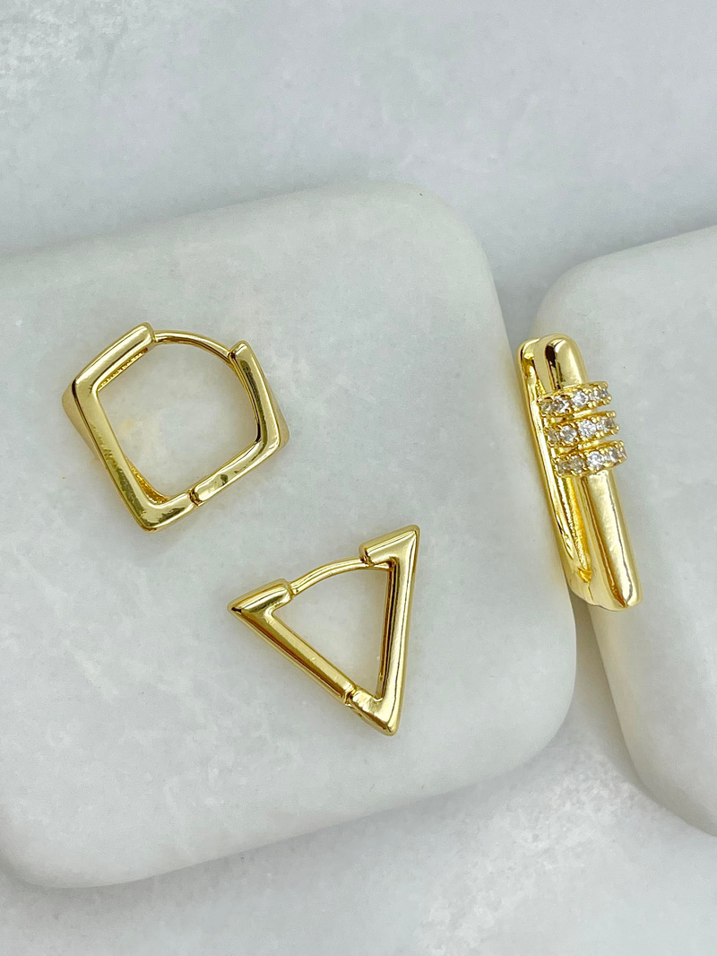 Altın Kaplama Üçlü Zirkon Taşlı Üçgen Set Küpe Gold