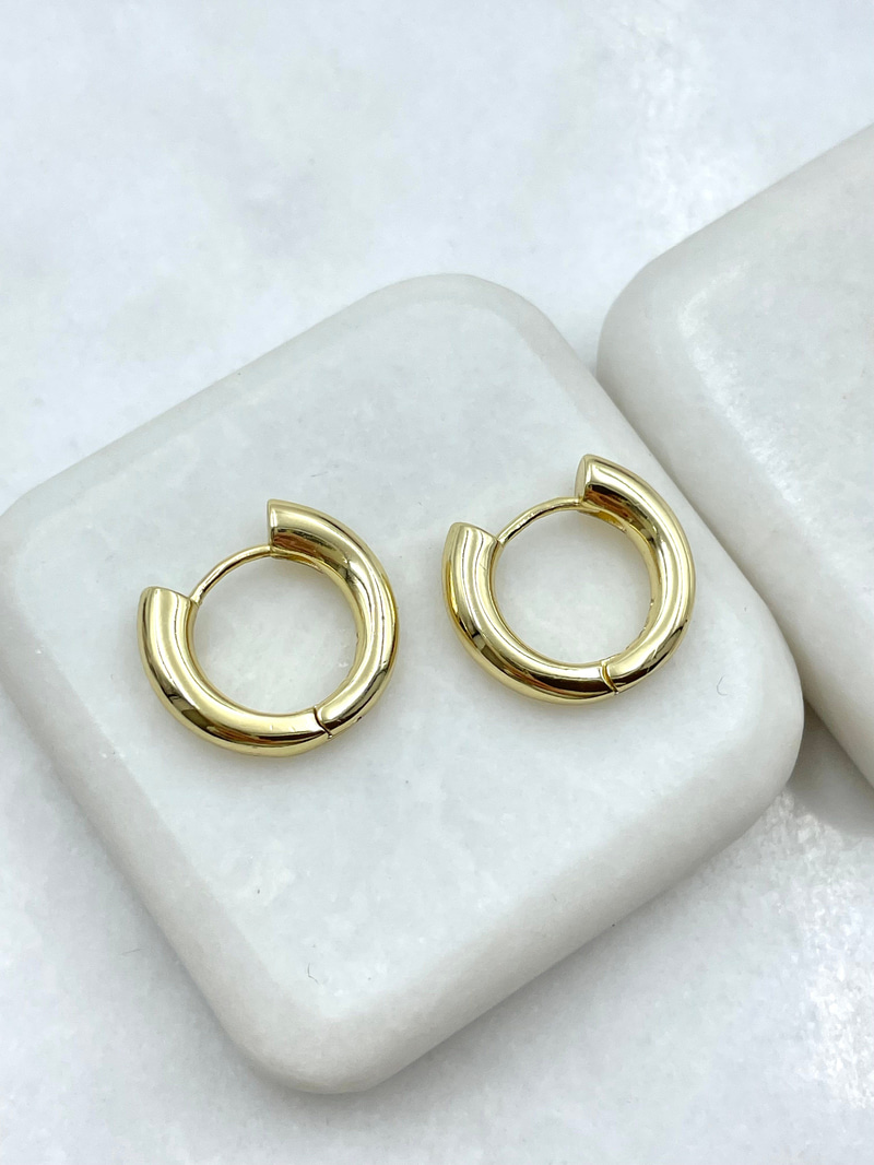 Özel Seri Bombe Halka Küpe 1,4 cm Gold