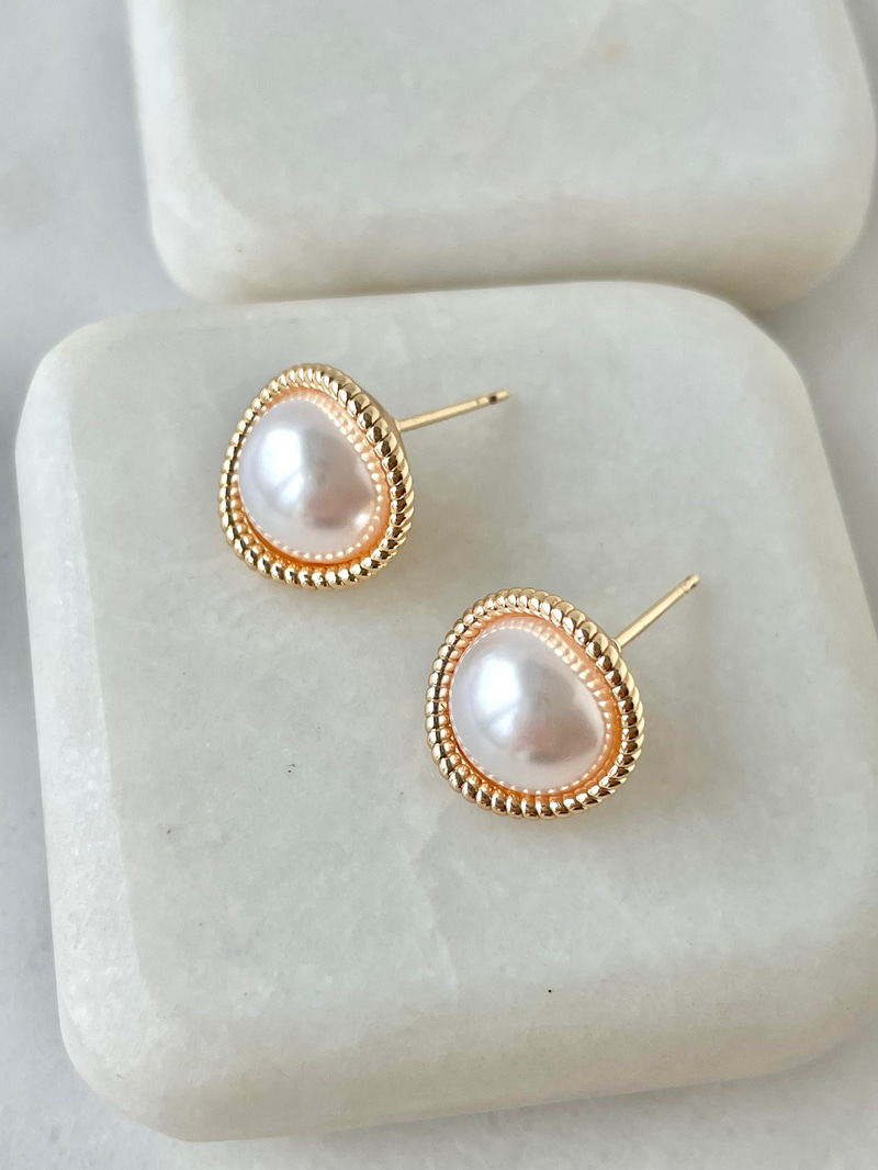 Özel Seri Tırtıklı İnci Küpe